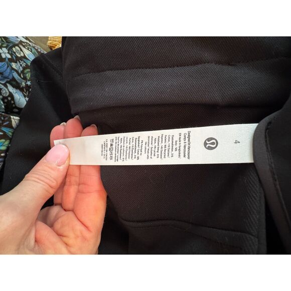 NWT Lululemon Utilitech Trouser Black Relaxed Fit Wide Leg Size 4 - Picture 10 of 10